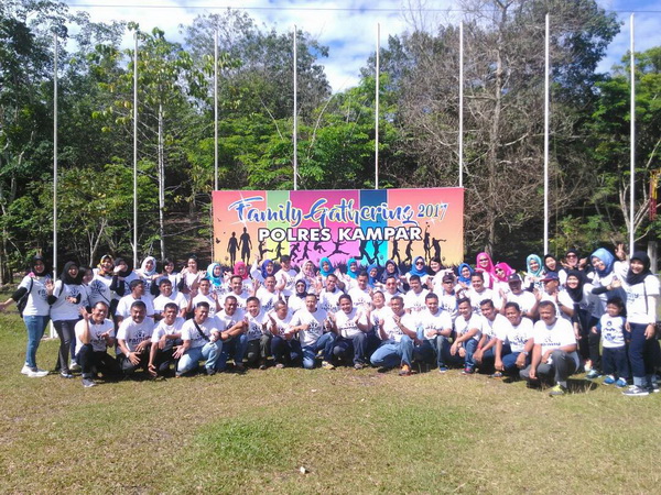 Family Gathering Polres Kampar di Bukit Naang Bangkinang